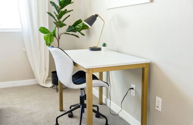 Chic Apt w Jacuzzi Pool BBQ Mountain Views - Foto 59