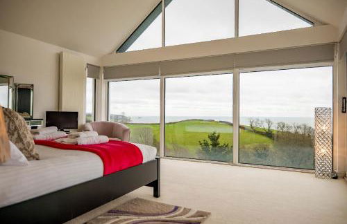 Spacious Coastal Retreat with Sea Views - Foto 20