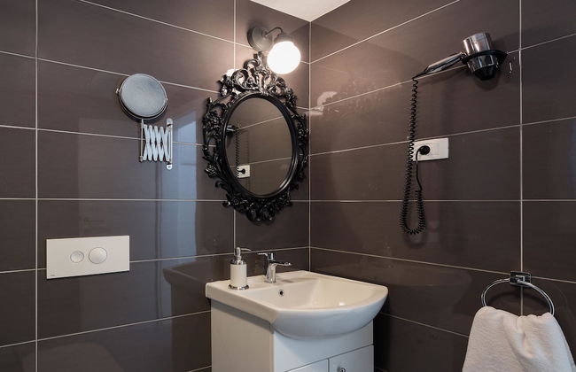 Stunning Villa Sofia With Heated Pool IN Split Hinterland - Foto 42