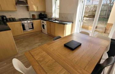 5 Bed Modern Cheltenham Town Centre Home - Photo 24