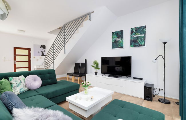 Apartment With Pool by Renters Prestige - Photo 17