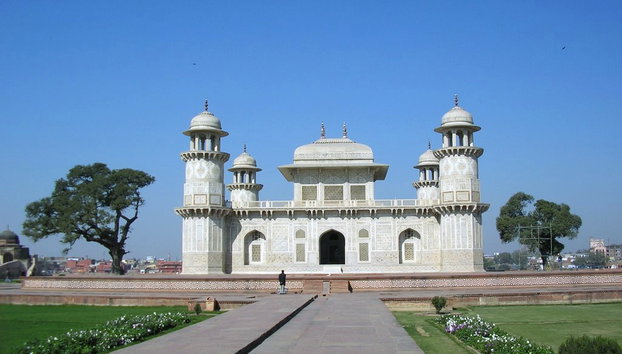 Visita a las tumbas de los emperadores: Itmad-ud-daulah, Chini Ka Rauza y el jardín Ram Bagh - Foto 3