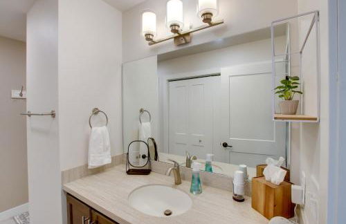 Riverfront Sheboygan Townhome with Grill! - Foto 16