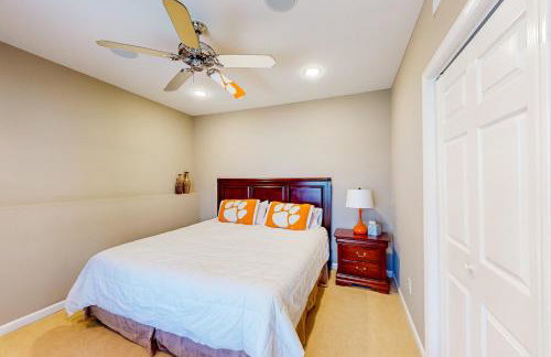 Boat Dock Lake-View Retreat 5 Mi to Dtwn Clemson - Foto 17