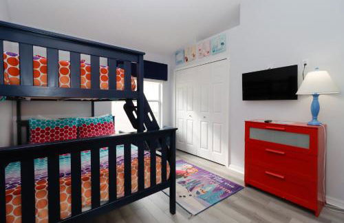 Making Dreams 4BR Family Villa with Pool and Game Room Near Disney Parks - Foto 59