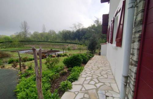 Appartement T3 confortable avec terrasse, 2 chambres, cuisine équipée, Wi-Fi – Larressore - FR-1-495-122 - Foto 14