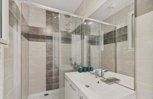 Piscine chauffée - 750m plage - 4 adultes - 4 enfants - Foto 5