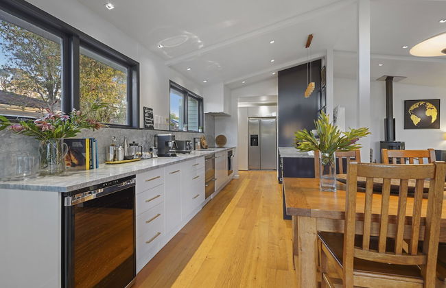 Gorgeous Family Home-Fully Fenced & Toys - Foto 22