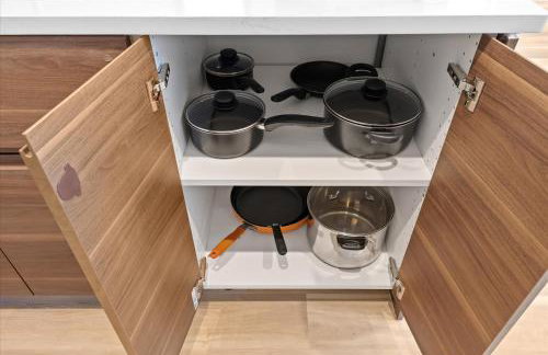 Spacious Downtown Indy Home Perfect for Groups - Photo 21