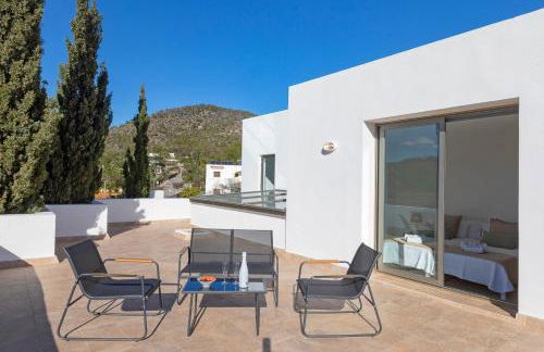 Villa Near Ibiza Town sleeps 10 - Foto 32