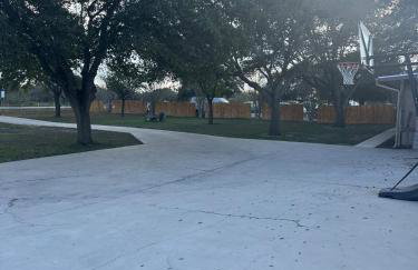 Schertz Country Farmhouse on 1 acre with Gameroom - Foto 7