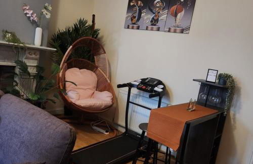 Glams Victoria apartment - Photo 3