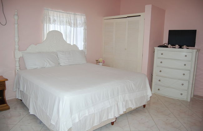 Celebrity Villa Jamaica - Photo 9