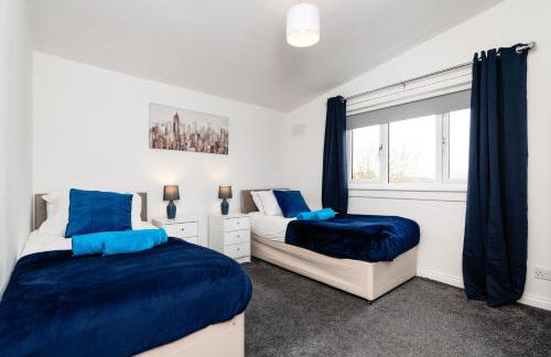 3 Bed House with Driveway- by Holiday Homes - Foto 6