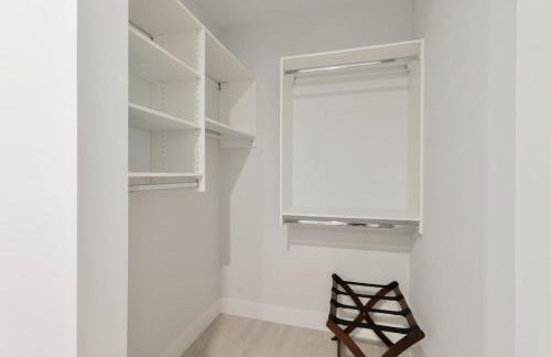 Sleek Loft 15 Min from NYC with Manhattan View - Foto 35