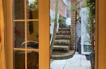 No 5 Accommodation - Photo 37