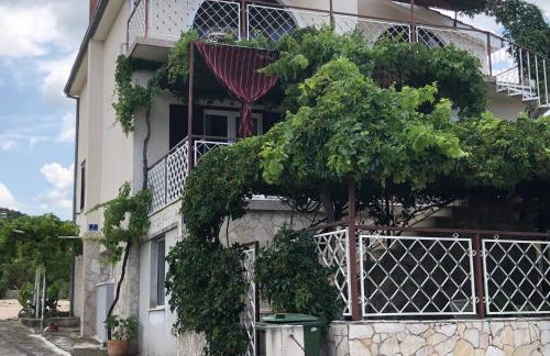 Villa Lorenta Apartments - Photo 30