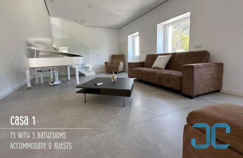 Arada Property - 4 Houses in 1 Private Property, Free Parking and Hot Tub - Foto 17