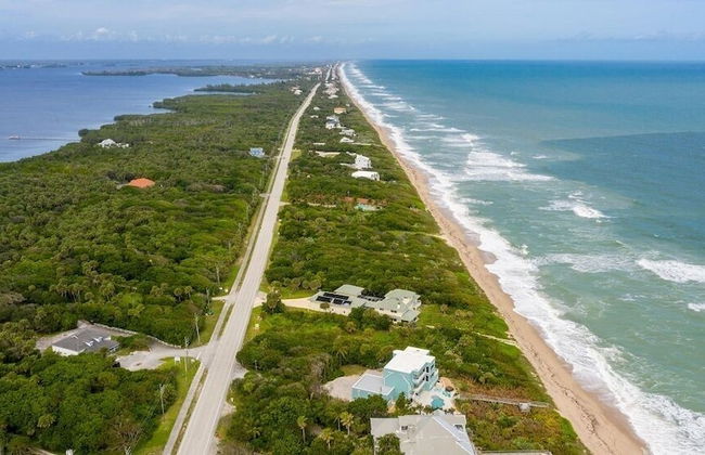 Melbourne Beach Oceanfront Villa w/ Pool - Foto 49