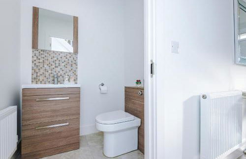 Hasting's House by YourStays - 3 Bedroom House in Stoke-on-Trent - Foto 61
