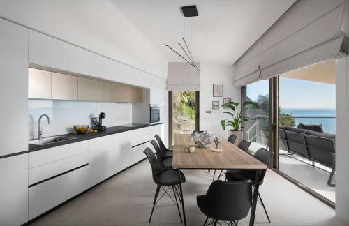 Luxury & Unique Villa Bevel House with sea view - Photo 13