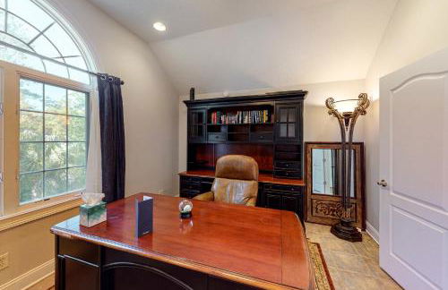 Beautiful home with modern conveniences - close to the beach, dogs welcome - Foto 10