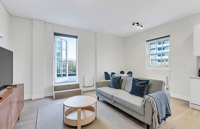 Sunny 2-bed Flat in Chiswick - Foto 15