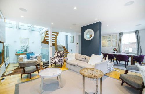Classy 5BR Roof Terraced Fully AC Kensington House - Foto 4
