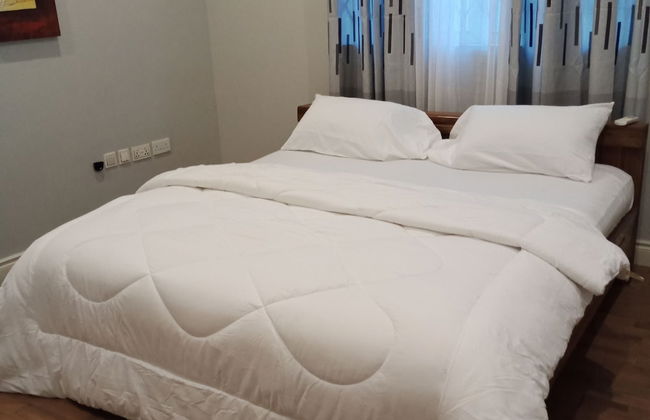 4 Bedrooms Family House Sakumono - Photo 6