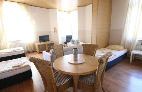 Moderne Studio Apartments und 120qm Wohnungen in Oberhausen, ideal für Geschäftsreisende und Monteure - Foto 64