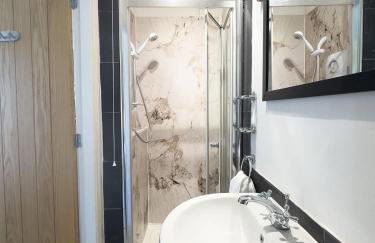 Spacious 4-Bed Lake District Getaway for Groups - Foto 3