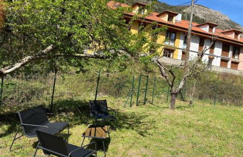 Cabrales236 Casa con jardín en Carreña de Cabrales - Foto 9