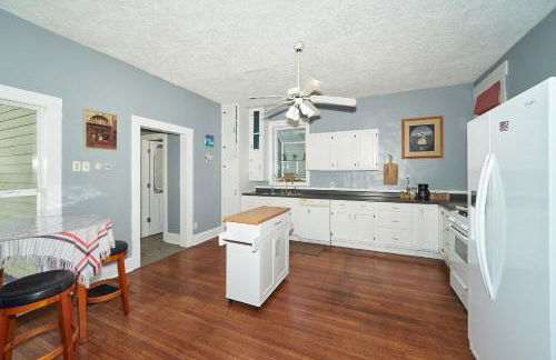 The Artsy Old House Fountain Square - Foto 10