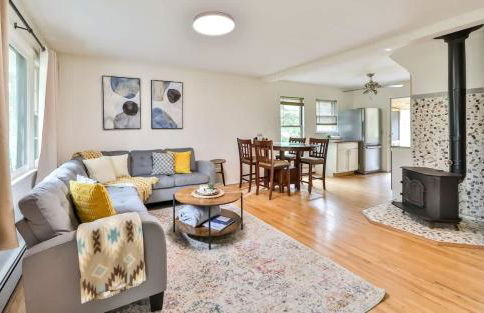 Hunter Hideaway with Hot Tub - Foto 4