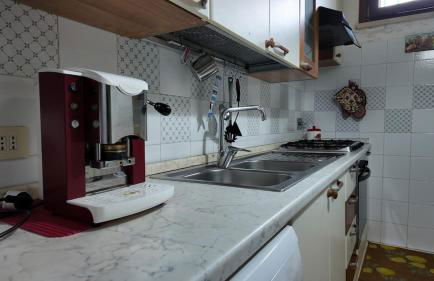 Whole apartment in Villa surrounded by green - Foto 11