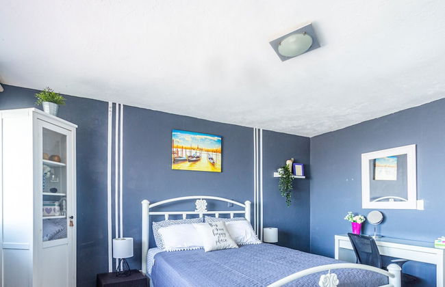 Artist's Loft With Private Jacuzzi & Roof Terrace - Photo 4