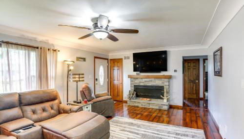 Port Clinton Home Hot Tub, Steps to Portage River - Foto 3