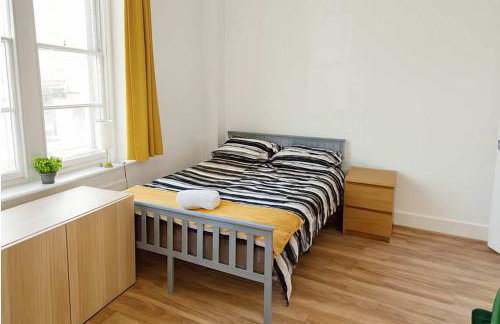 Central Modern Apartment -Sleeps 6 - Parking - Foto 6