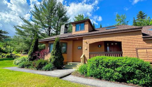 FC44 Renovated 3bed 3bath Forest Cottage AC views yard fast wifi Walk to skiing - Foto 2