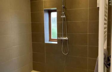 Spacious Home, 6 large bedrooms, full sky package, sleeps 14 - Foto 49