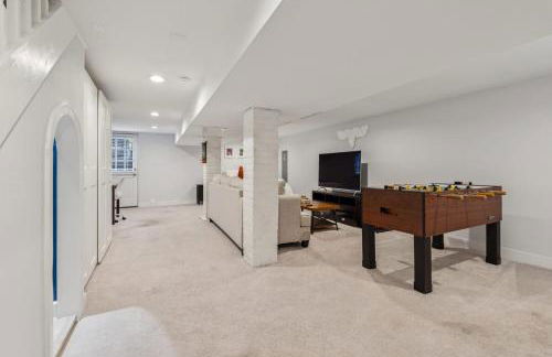 Fan District Charm 4BR Retreat Walk to Carytown - Foto 21