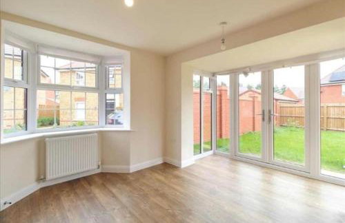 Kettering - House - Stay 8 - Parking - Garden - Photo 15