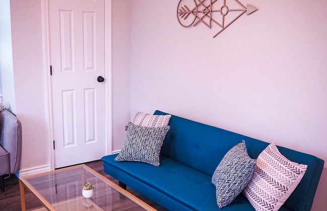 Apartment w Private Balcony Close to Beach - Foto 1