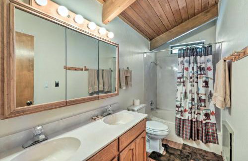 Deck and Scenic Views Munds Park Cabin! - Foto 19