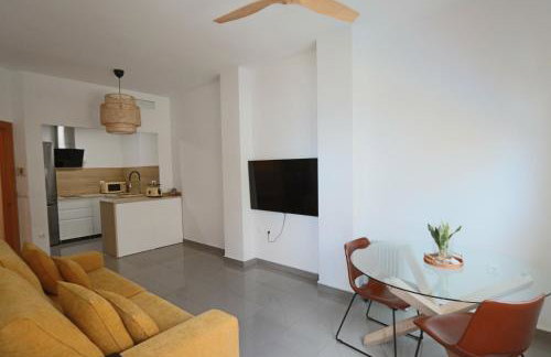 Castell Beach - Sea front - parking - swimming pool - Foto 6