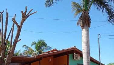 Apto suíte Triplo com Ar e Frigobar - Foto 2