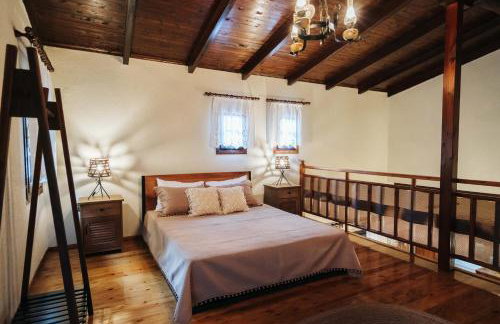 The Tree House - Photo 14