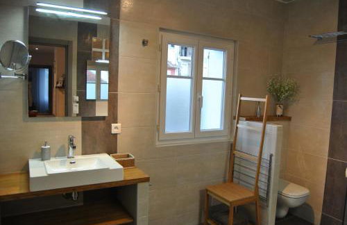 Le Calme au Centre Ville à 10 minutes à pied de la Croisette et des plages - Foto 10