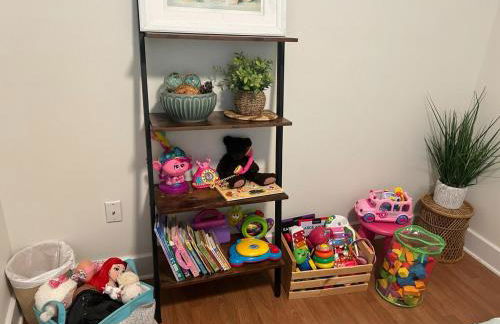 Modern Abode 2BR Near UofR, Highland, Downtown Rochester, NY Sleeps 4 - Foto 35