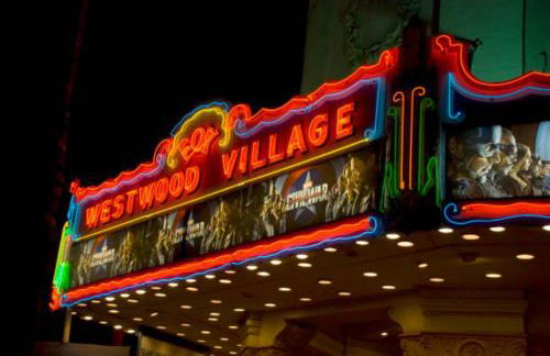 Resort-Style - Spacious 2BR - 3 Beds - Near UCLA - Pool & Parking - Foto 15